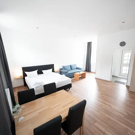 Zur Alten Stadtkellerei 3* Λειψία