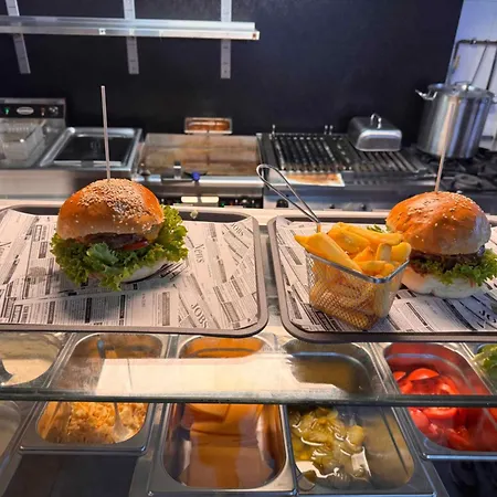 Zur Alten Stadtkellerei Otel