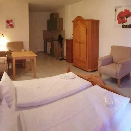 Zur Alten Stadtkellerei Hotell