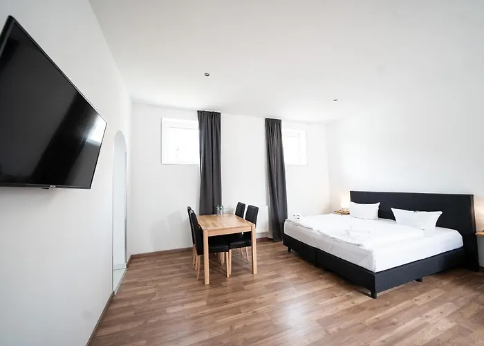 Zur Alten Stadtkellerei 3* Leipzig