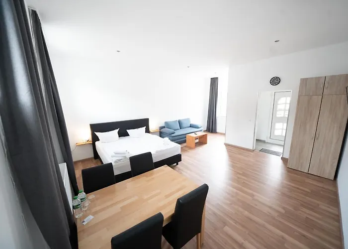 Zur Alten Stadtkellerei 3* Leipzig