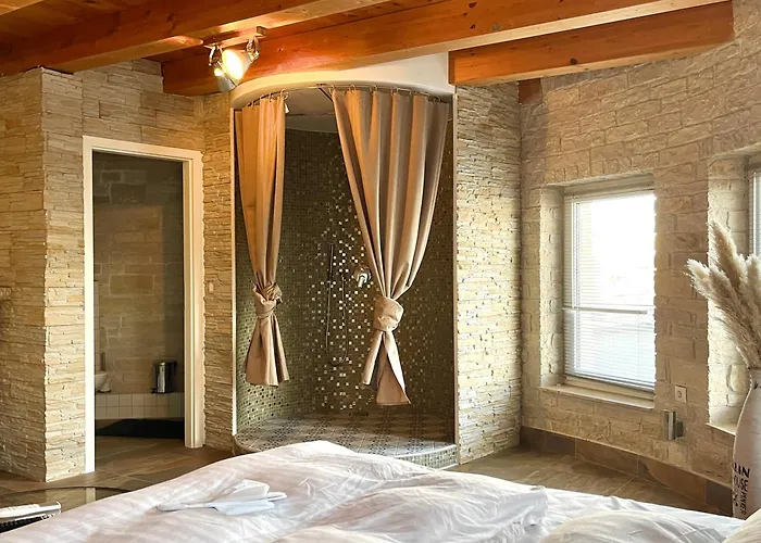 Hotel Zur Alten Stadtkellerei 3*